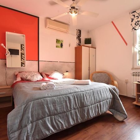 Cosy Medulin Apartments With Terrace Luaran gambar